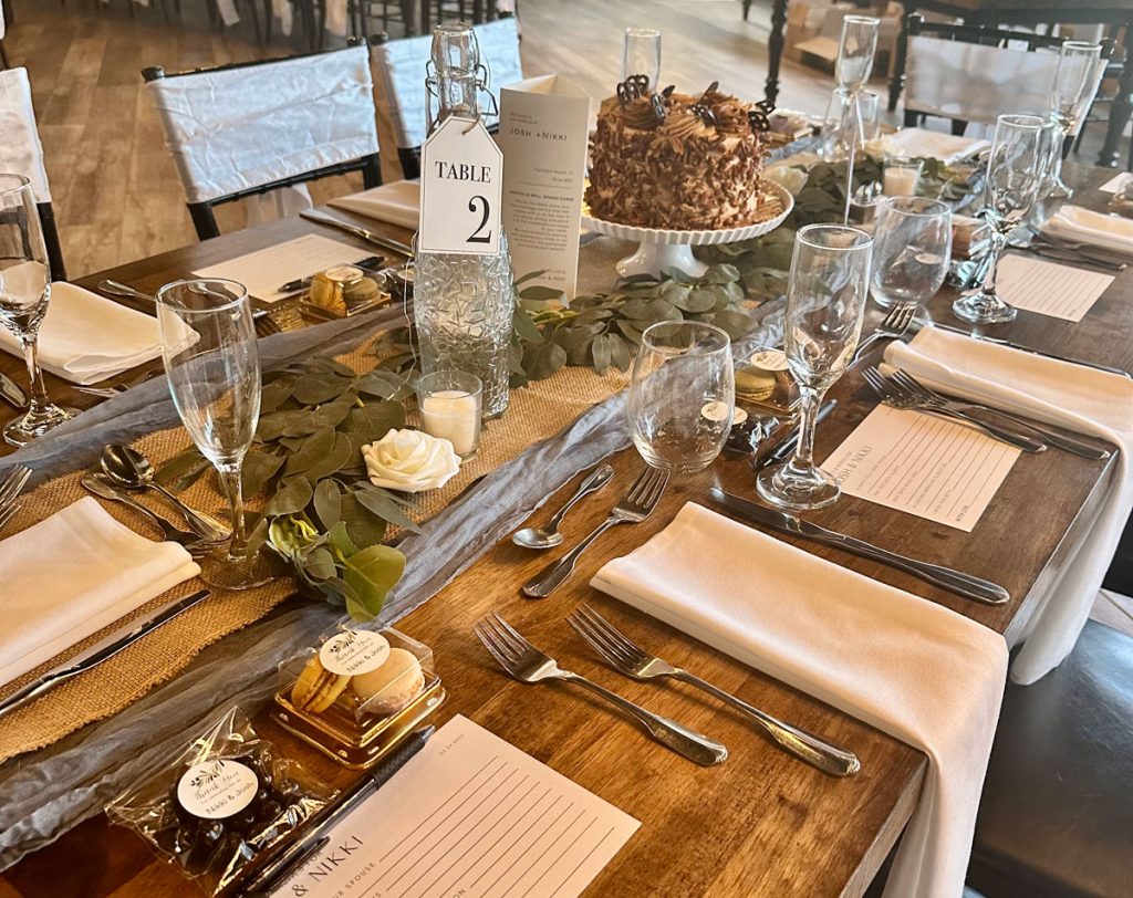 wedding table plate setting.